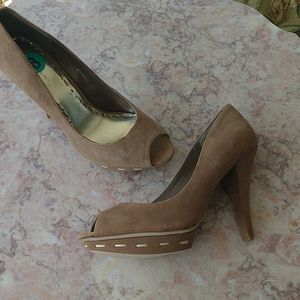 PriceReduced BCBGeneration SUEDE Platform Taupe Heels NWOT
